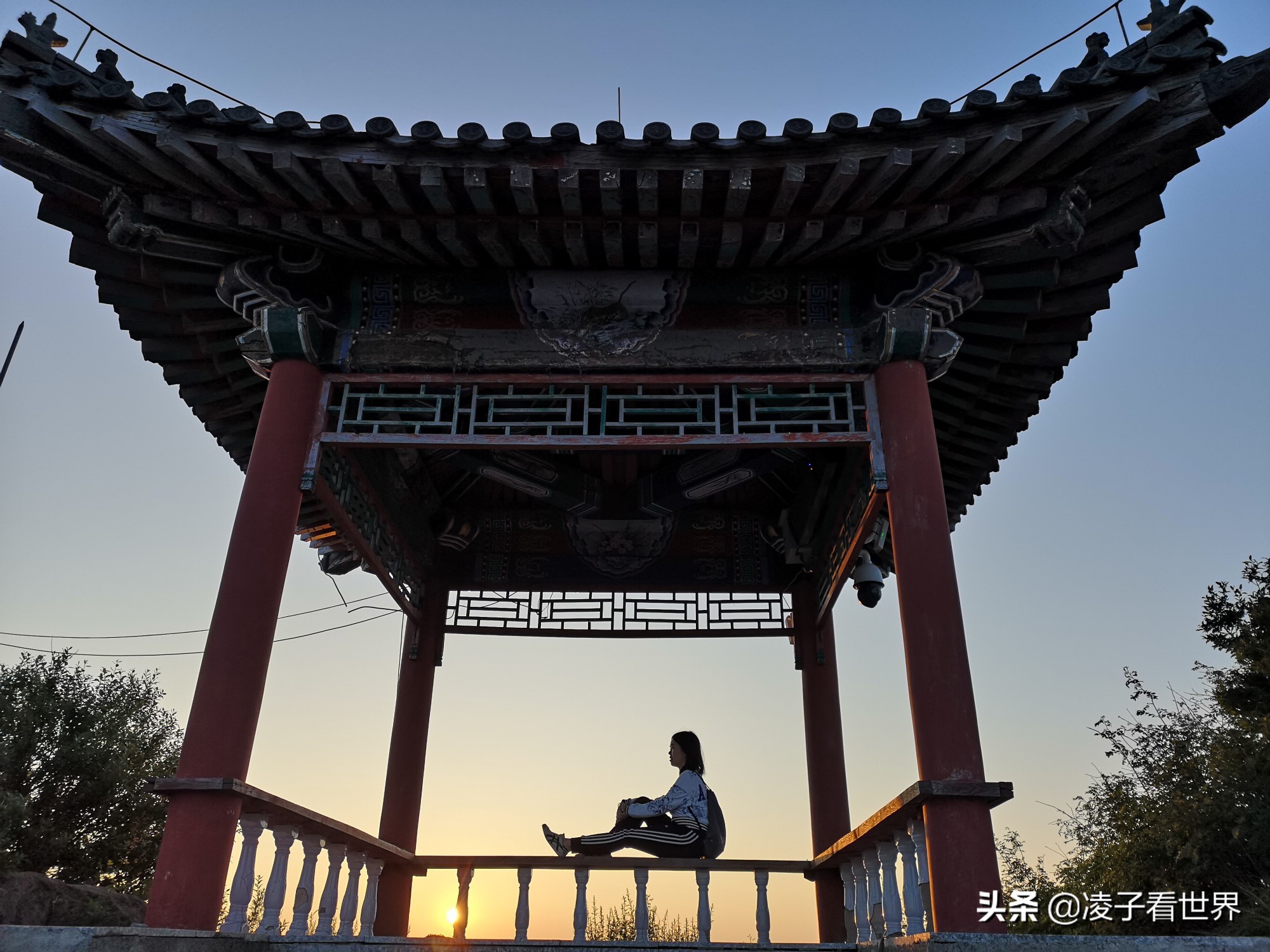 逃离北京40度高温,房山享受22度清凉,看银狐,逛古街吃铁锅炖