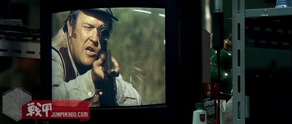 美国黑鹰战机坠落视频,十部顶级战争大片黑鹰坠落