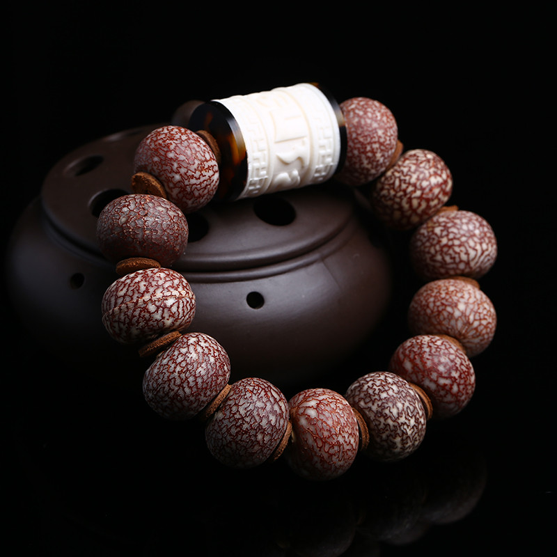 菩提都有哪种,菩提里面有朱砂粉才是真菩提吗