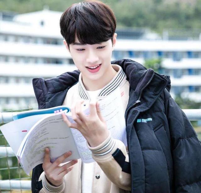 鞠婧祎生日蛋糕细节图,鞠婧祎生日蛋糕视频