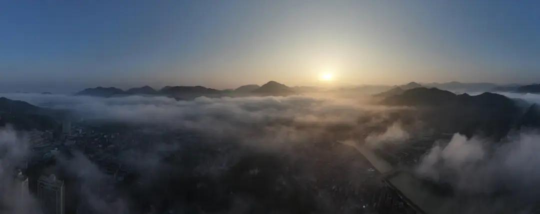 怎样拍云的视频,拍云的技巧和方法