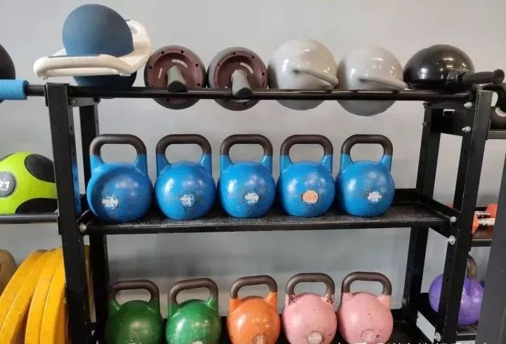 国内健身教练培训机,设备最全健身房