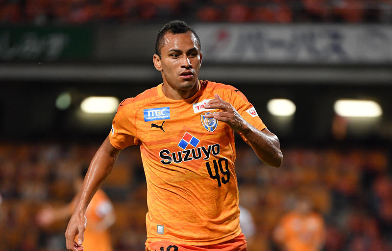 中超转会405万欧元引援,消费降级抄底上海