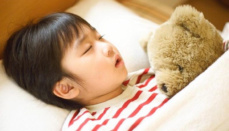 怎样让孩子戒掉看动画片,小孩经常看动画片有什么影响