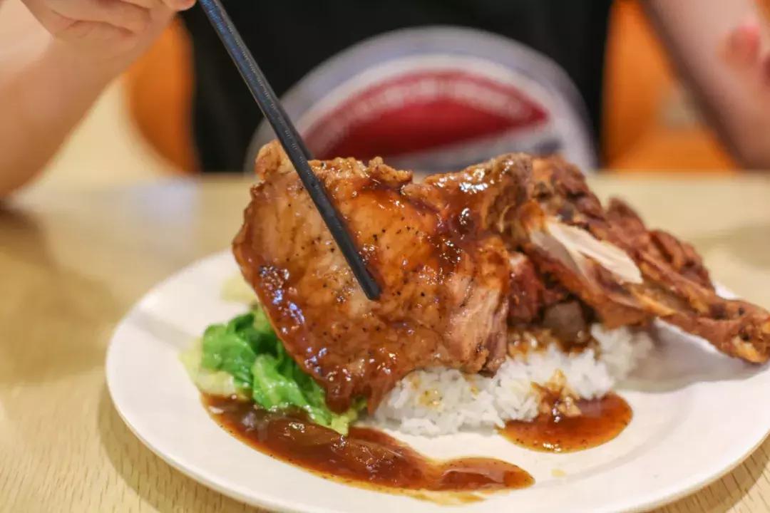 刚开店就被公认不好吃的港式餐厅,人未到齐不要动筷