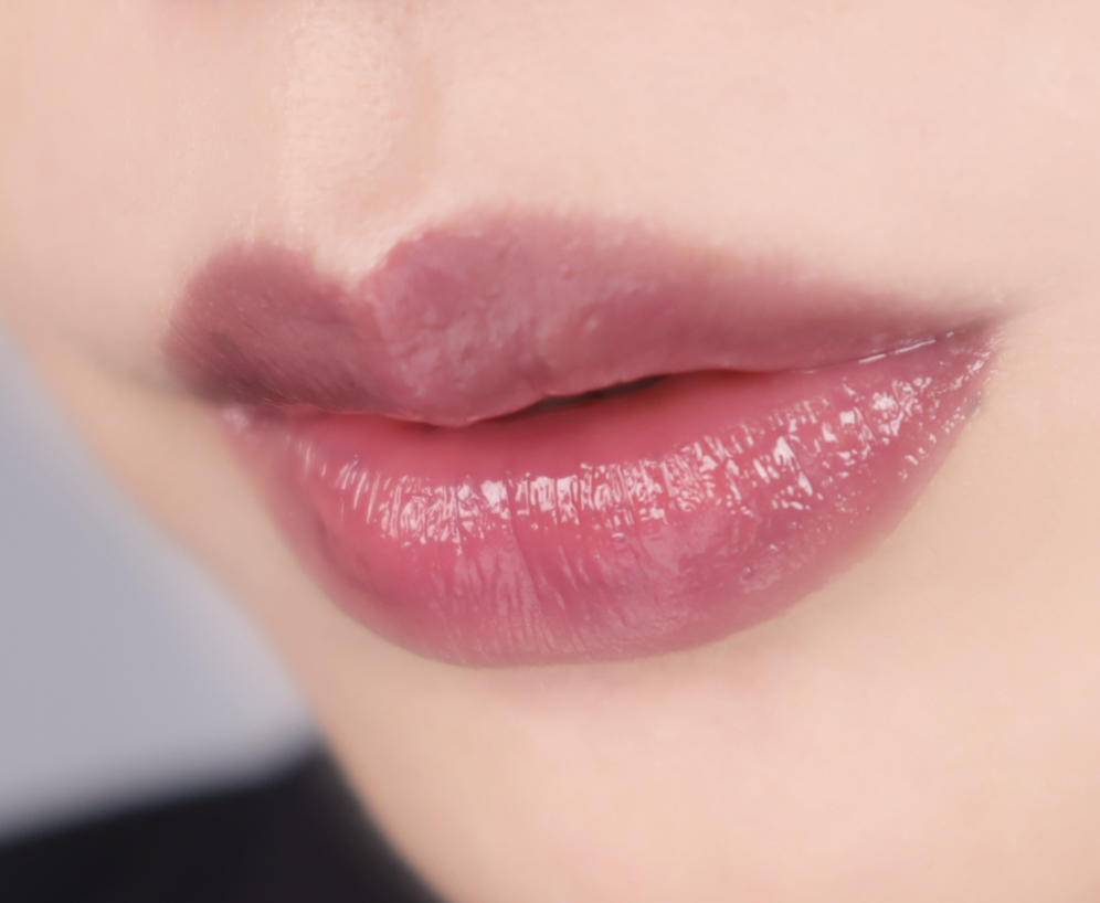 纪梵希唇彩口红,既是口红又是润唇膏