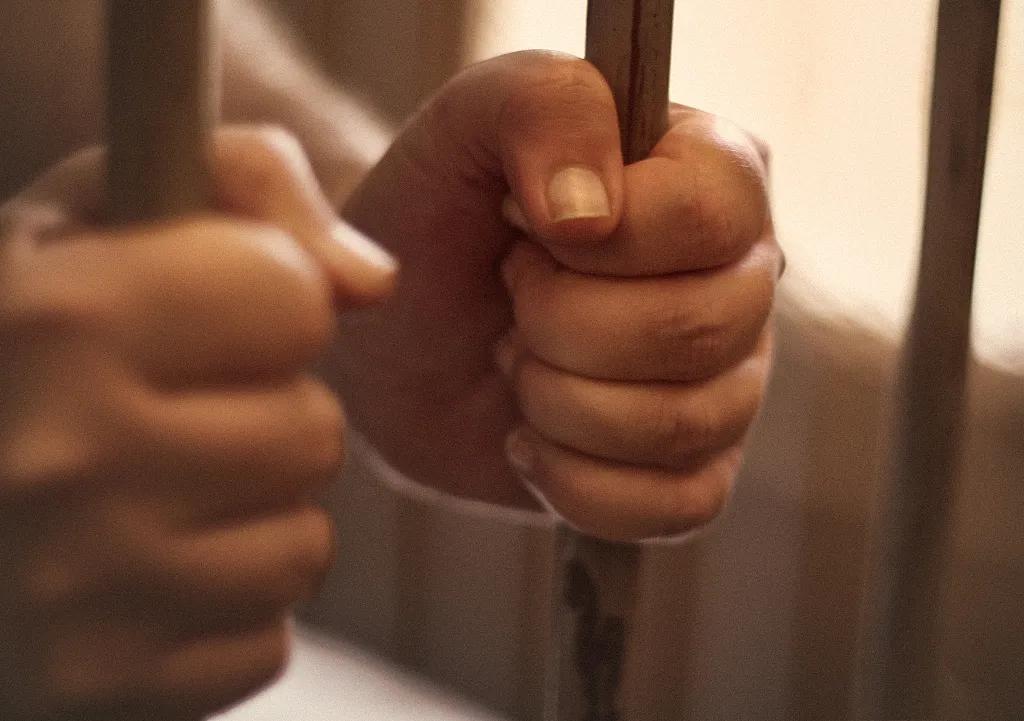 妻子和男健身教练丈夫提出离婚,老婆与健身教练出轨怎么办