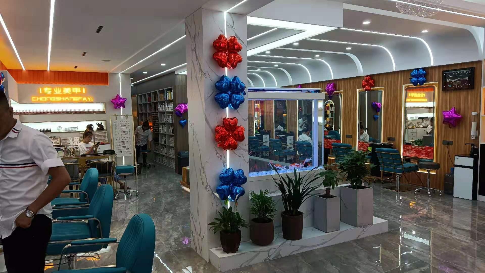 崇尚发艺美发厅,打卡美发店达人