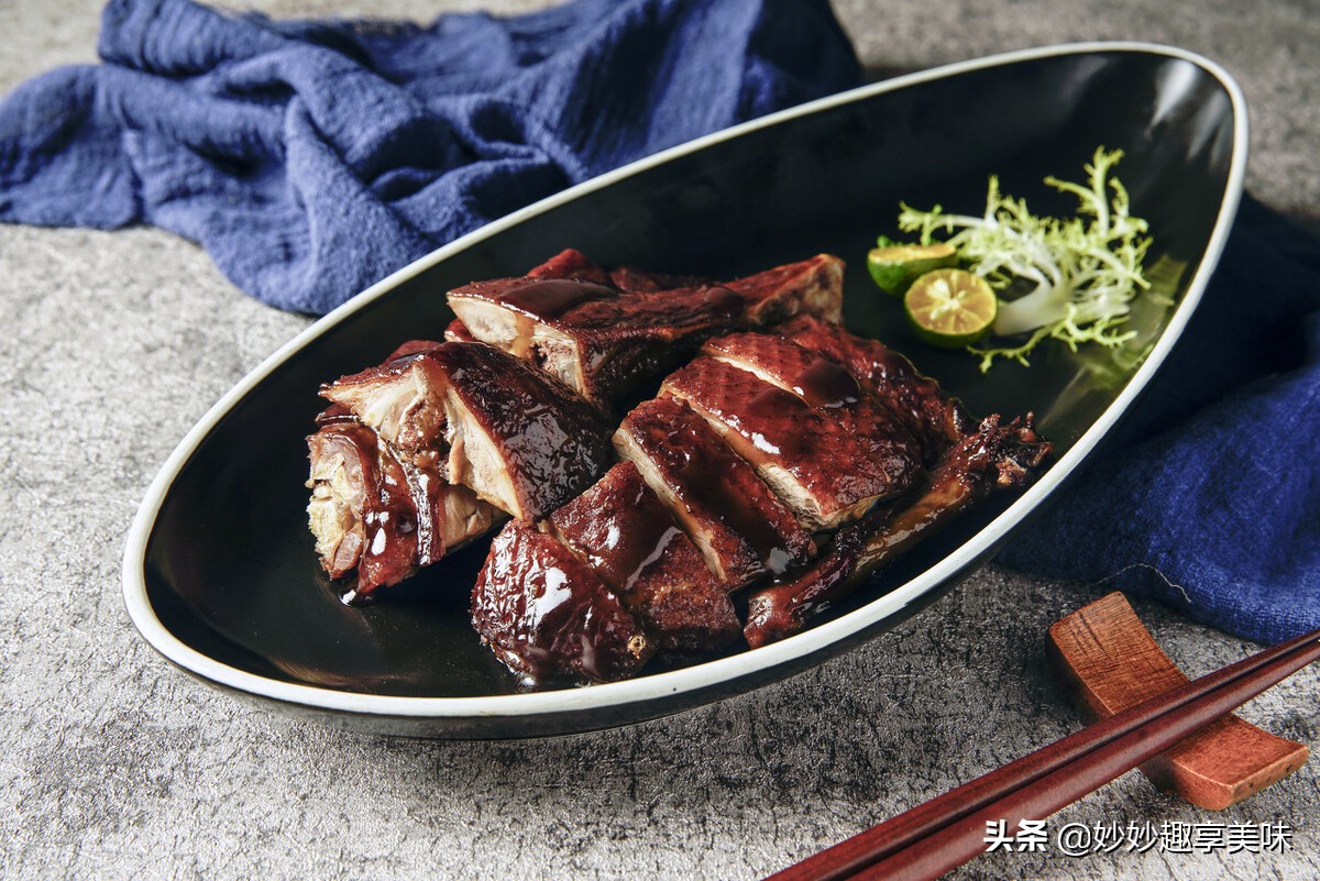 鸭肉怎么处理最好吃,买的鸭肉要不要过水