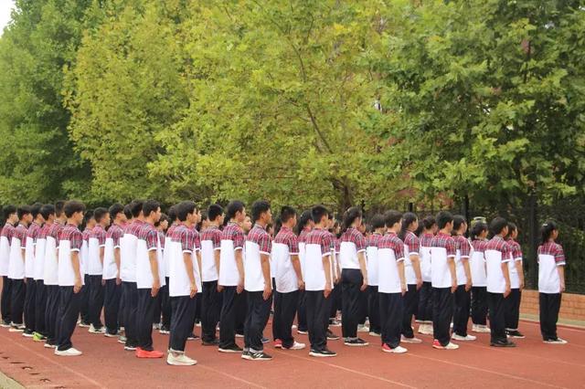 固始永和高中军训直播,固始永和中学军训2019