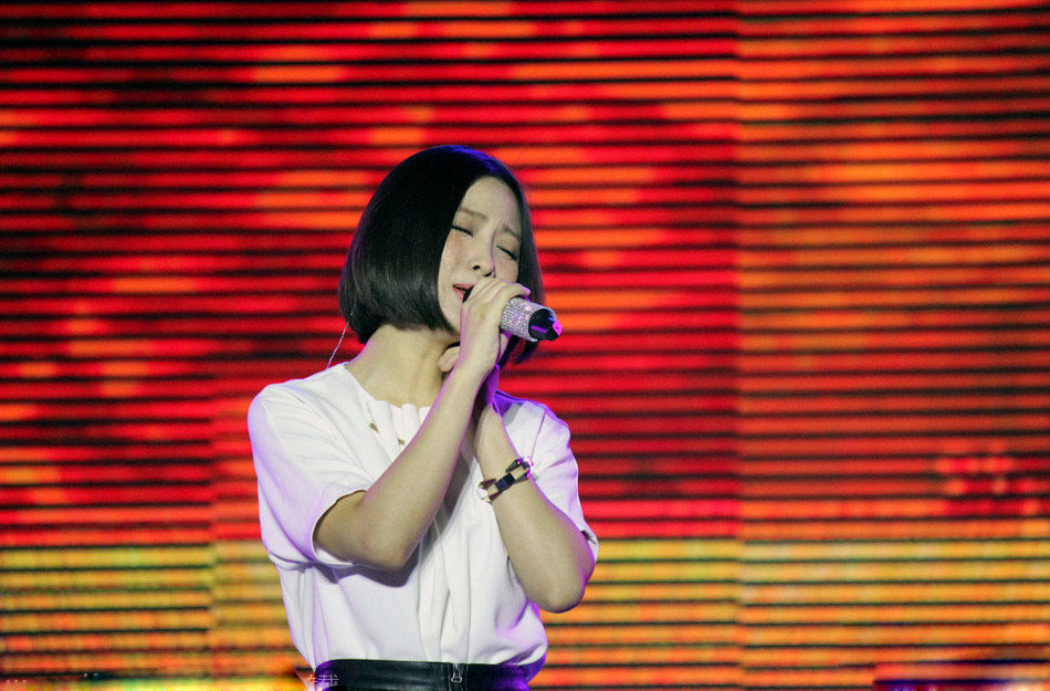 姚贝娜2014年春晚视频,姚贝娜参加好声音