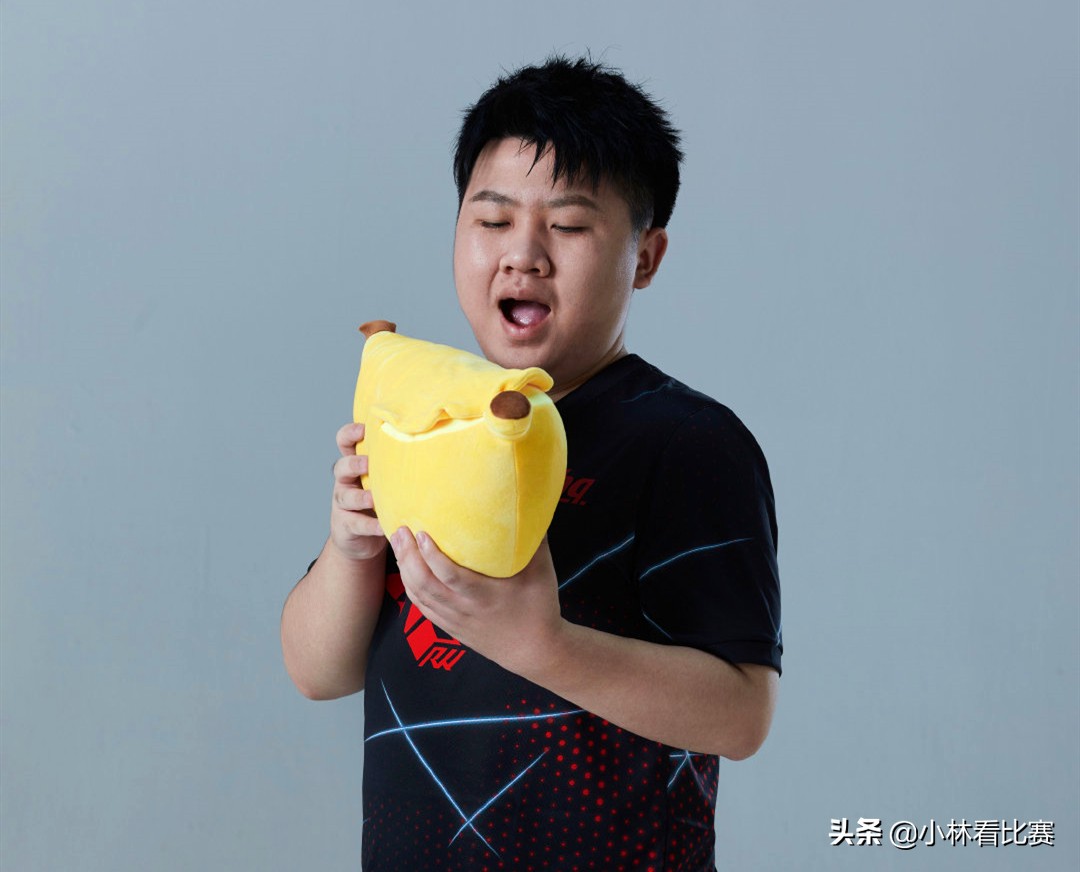 蕉太狼还是猛，RW成功逆袭，Haro：有点意外，没想到能赢