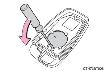 凯美瑞钥匙电池电量低请更换电池,凯美瑞2.5g豪华版钥匙电池更换