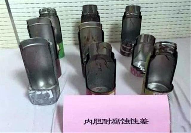 央视曝光的夺命保温杯父母要警惕,央视曝光保温杯毒水