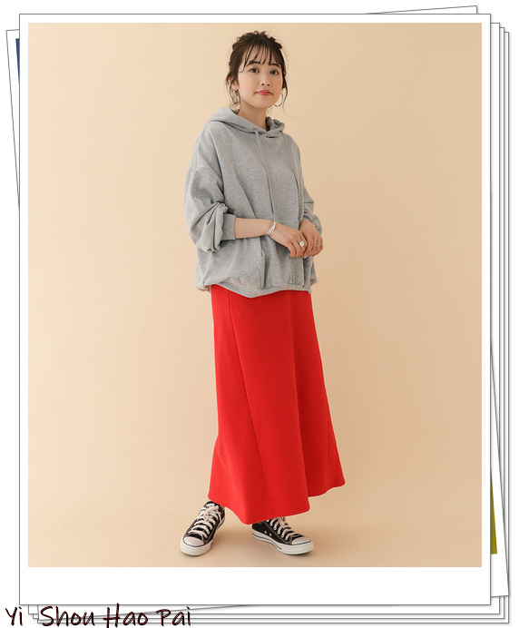 thombrowne灰色卫衣5码上身效果,灰色日系卫衣