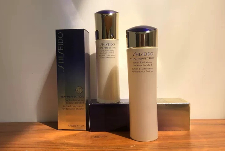 40岁护肤品提亮去黄,40岁女性美白护肤品