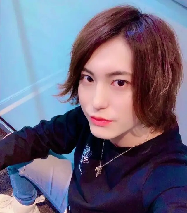 醒醒吧，“被富婆*养包**”没你想得那么爽！