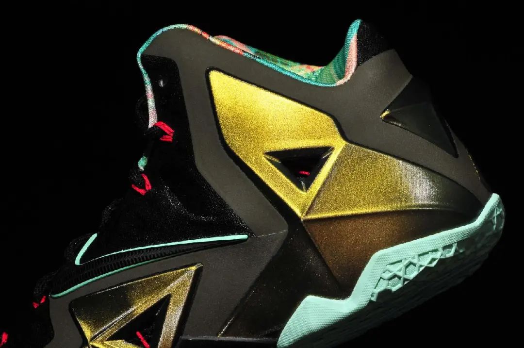 LeBronPE第二轮投票：LBJ10悬了？