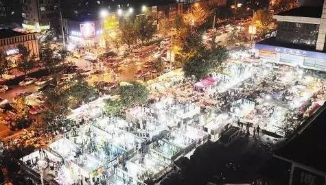 鞍山有几条街,鞍山好玩的商业街室外