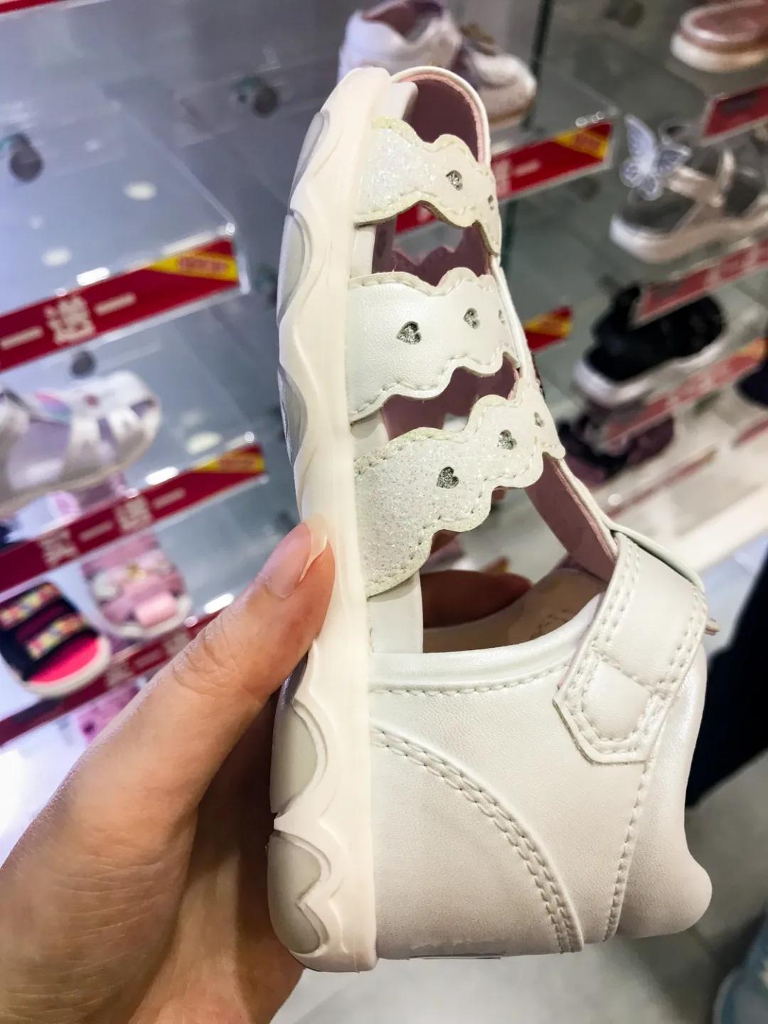 关爱孩子从鞋子开始,关爱宝宝从脚开始