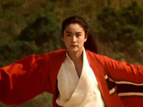 笑傲江湖中任盈盈太有心机了吧,笑傲江湖东方教主