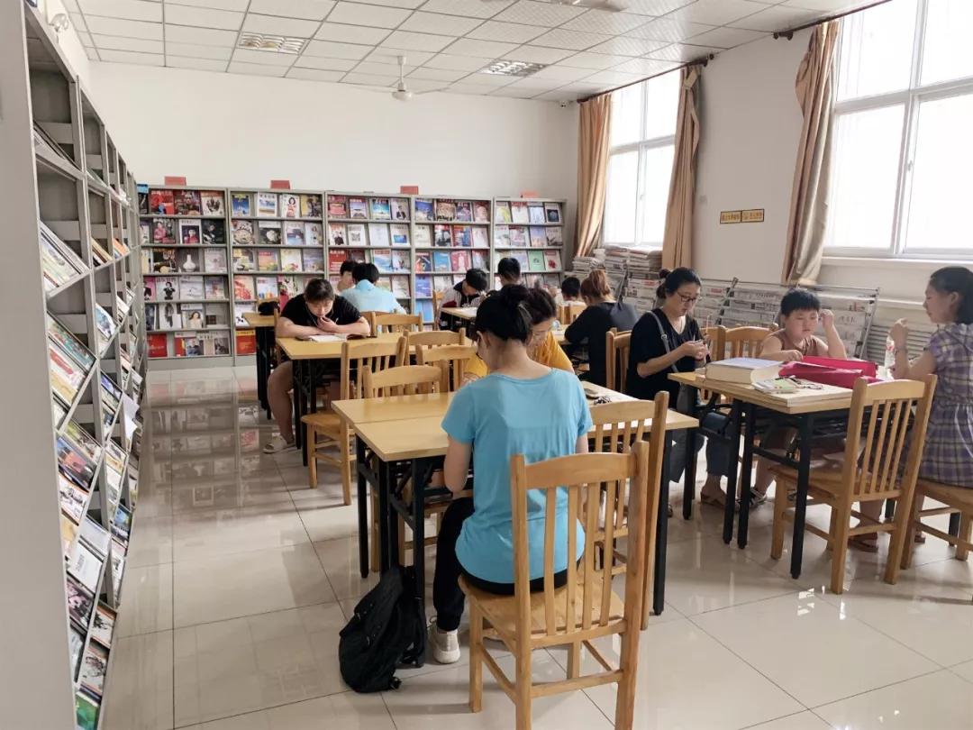 走进图书馆沐浴书香活动,走进书香校园感受读书魅力