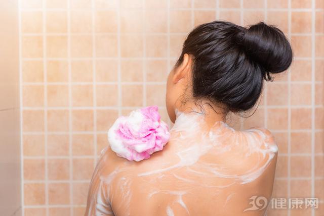 “治疗妇科病,排毒,缩阴”,微商坑了多少女人的钱包