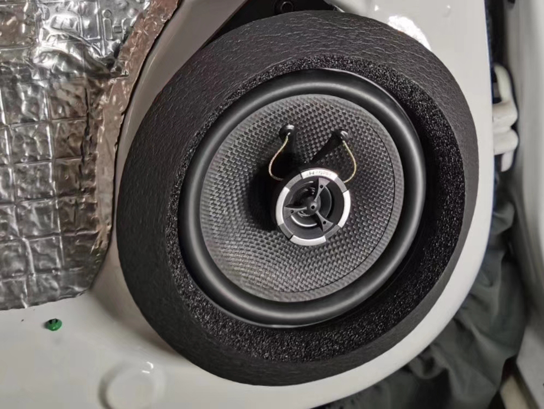 17款雪佛兰科鲁兹改装音响,雪佛兰科鲁兹原车音响更换