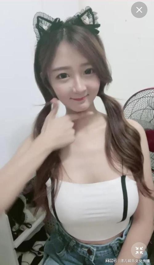 台湾最年轻女神许雅涵,台湾许雅涵