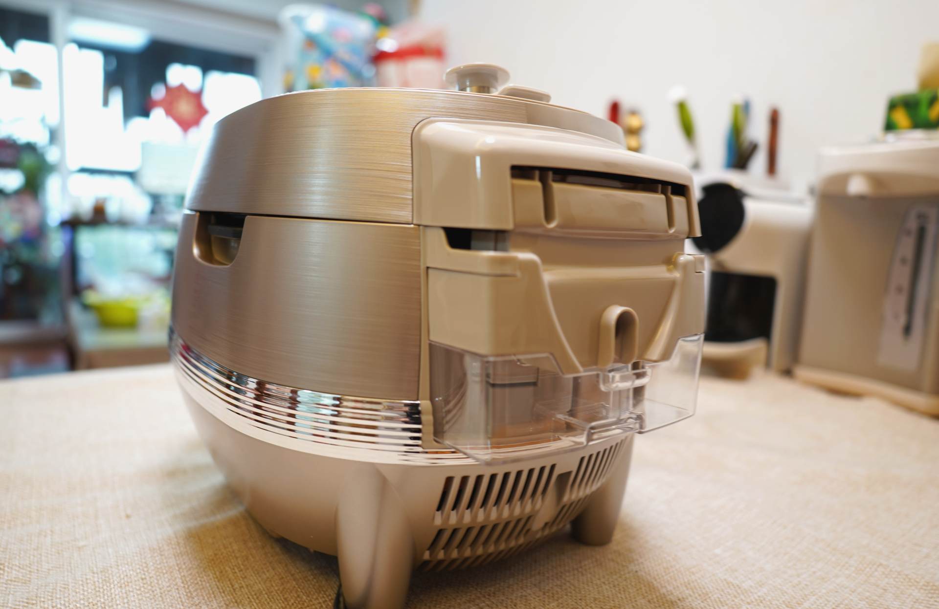 蔗浆菰米饭，蒟酱露葵羹。膳美师IH水光米饭压力电饭煲