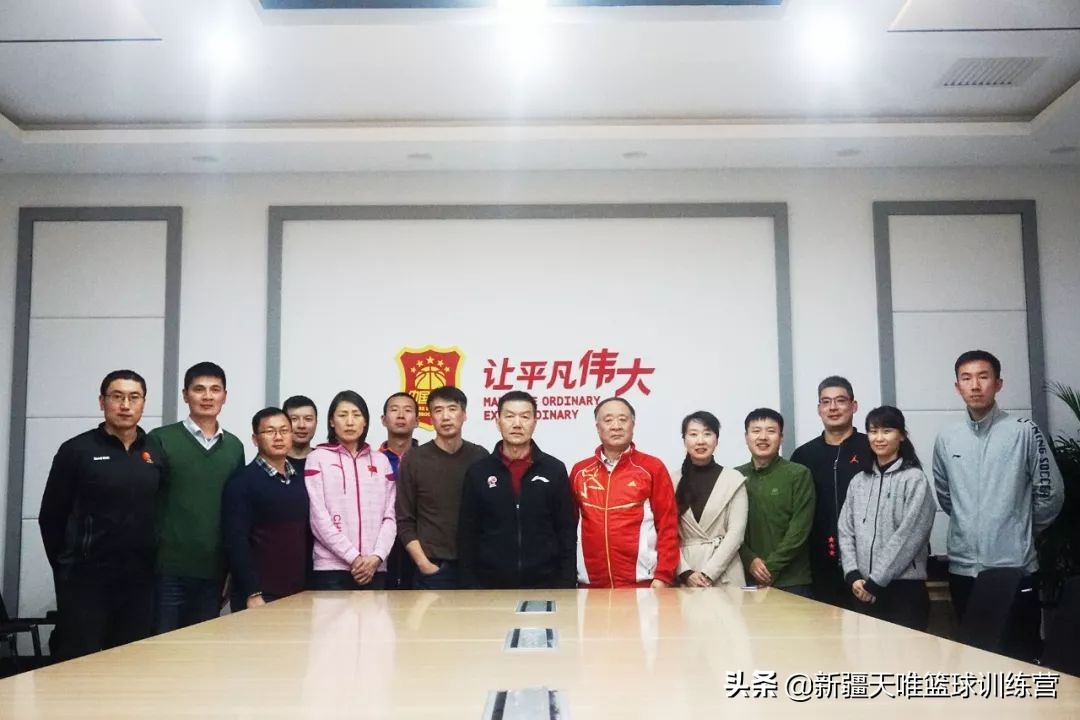 小篮球全场3人篮球训练,小篮球大梦想篮球基本功