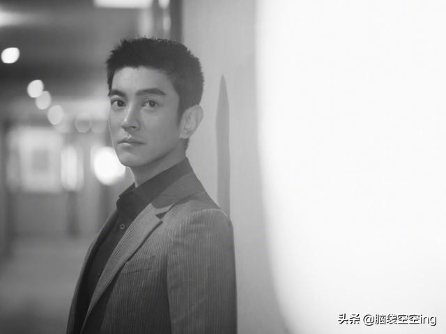 6岁嗯哼模样变帅气暖男气质爆棚,霍思燕嗯哼剃板寸视频