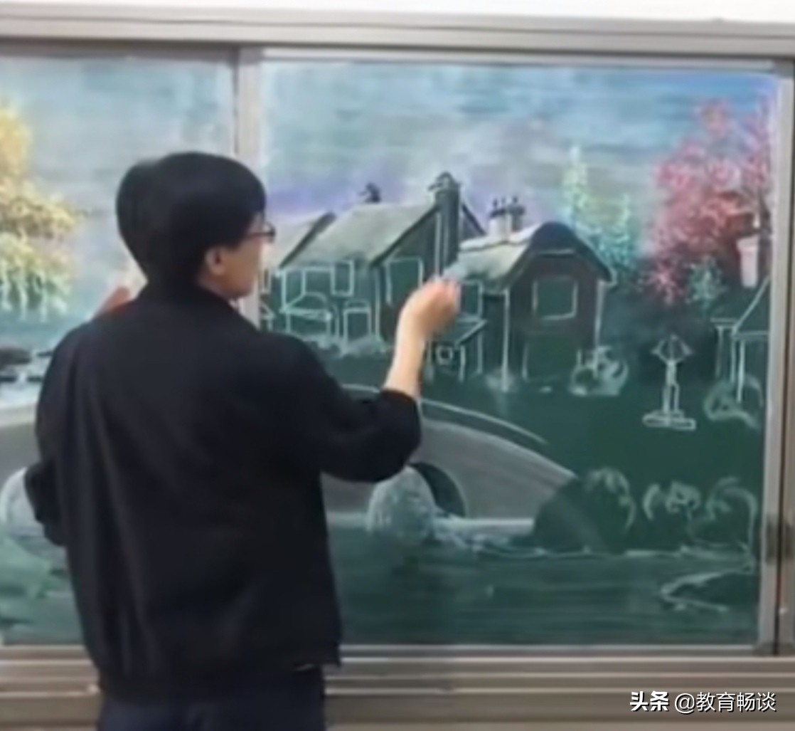 黑板画老师,语文老师画的画真好看
