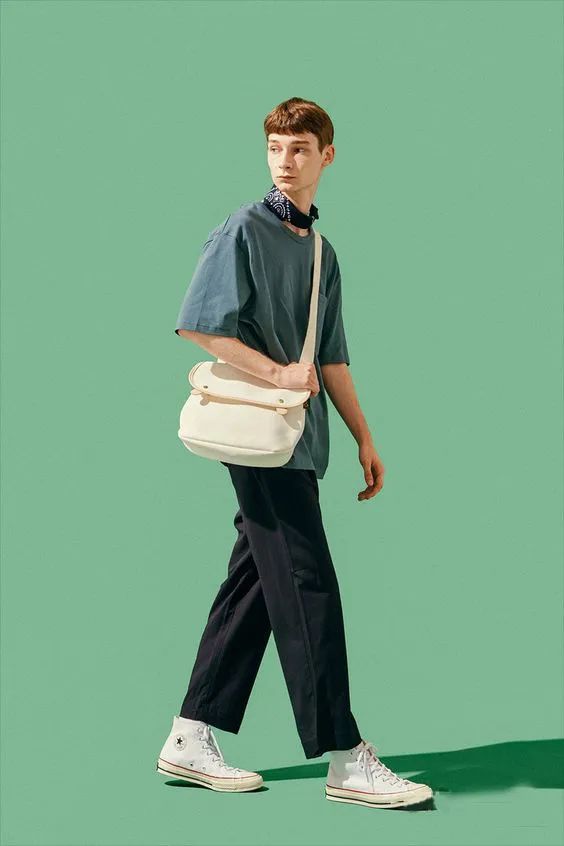 匡威和牛仔裤怎么搭,匡威穿直筒牛仔裤和工装裤哪个好