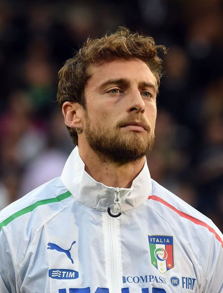 意大利足球运动员颜值,十大欧美最帅的足球运动员