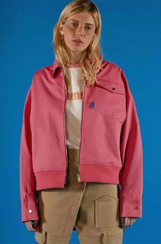 你穿的衣服这么土是大妈风吗,为啥我穿衣服总是那么土