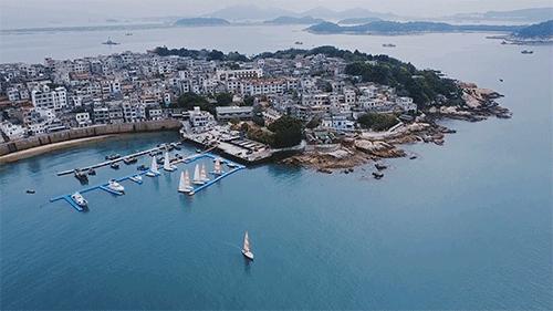 珠海玻璃天空之镜,珠海天空之镜跟日月贝近吗