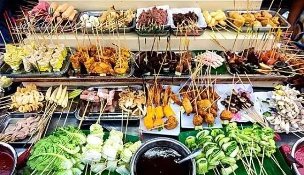 新手摆地摊做什么小吃比较好,摆地摊小吃什么最火最好吃赚钱