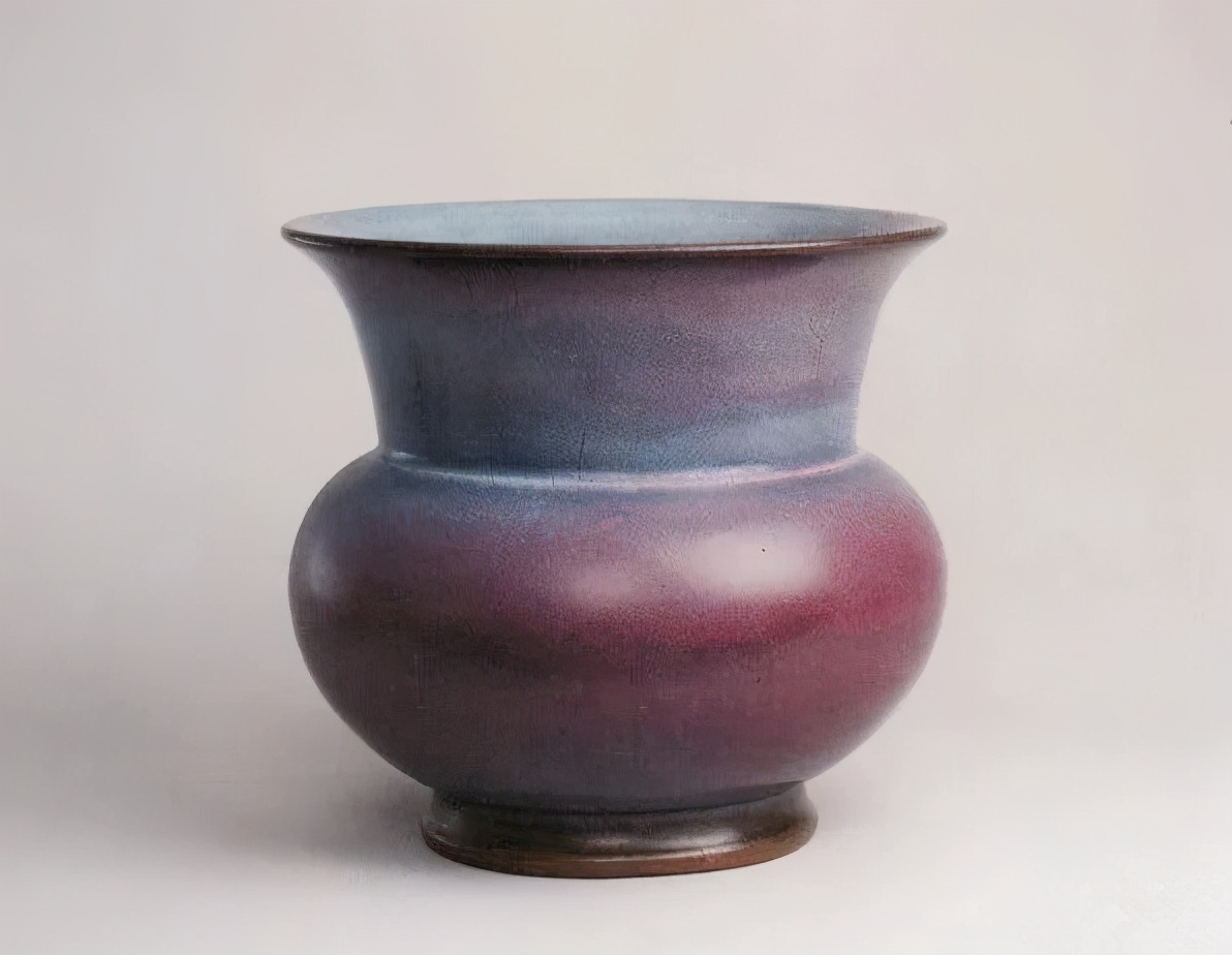 外国人的脑洞有多大？错把便盆当古董瓷器喝酒，像极了当年的酒具