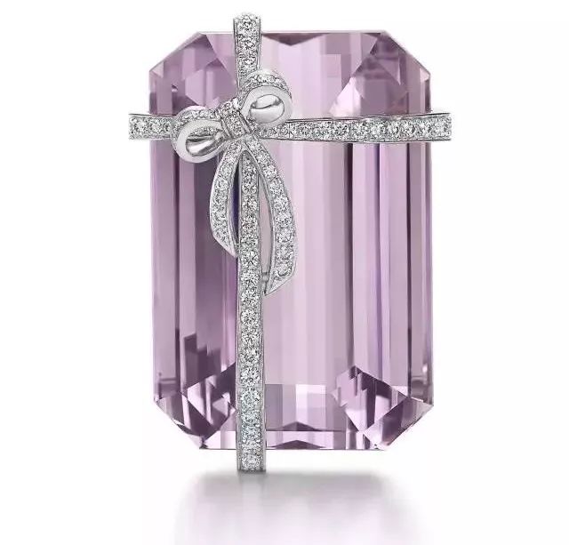 美国一代女王留下的华丽珠宝,美国第一夫人首饰