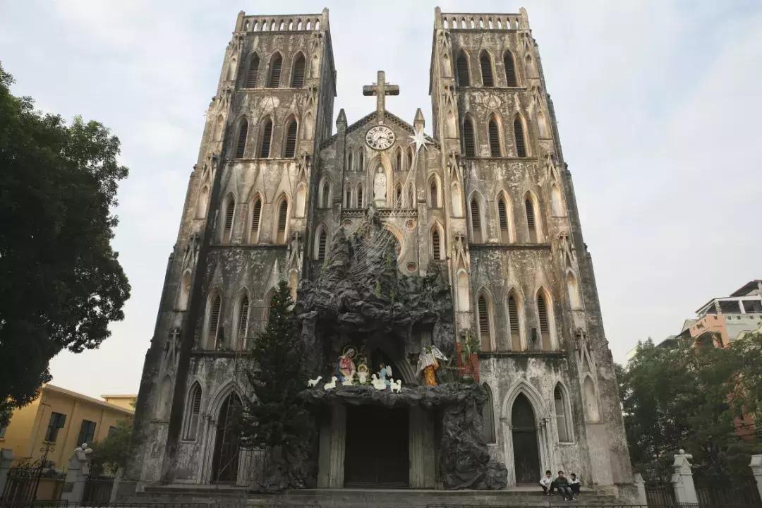 坐火车就可以出国沿途风景美爆了,坐哪些火车可以出国看风景又好玩