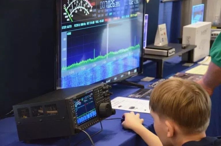 十几个著名国外SDR品牌丨双十一火腿高端SDR接收机、电台选购指南