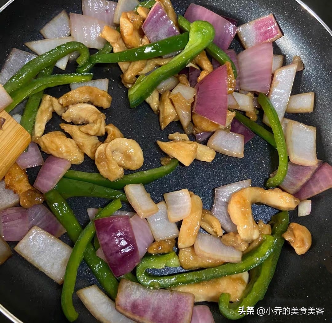 不粘锅确实挺高级的,不粘锅是真的好用