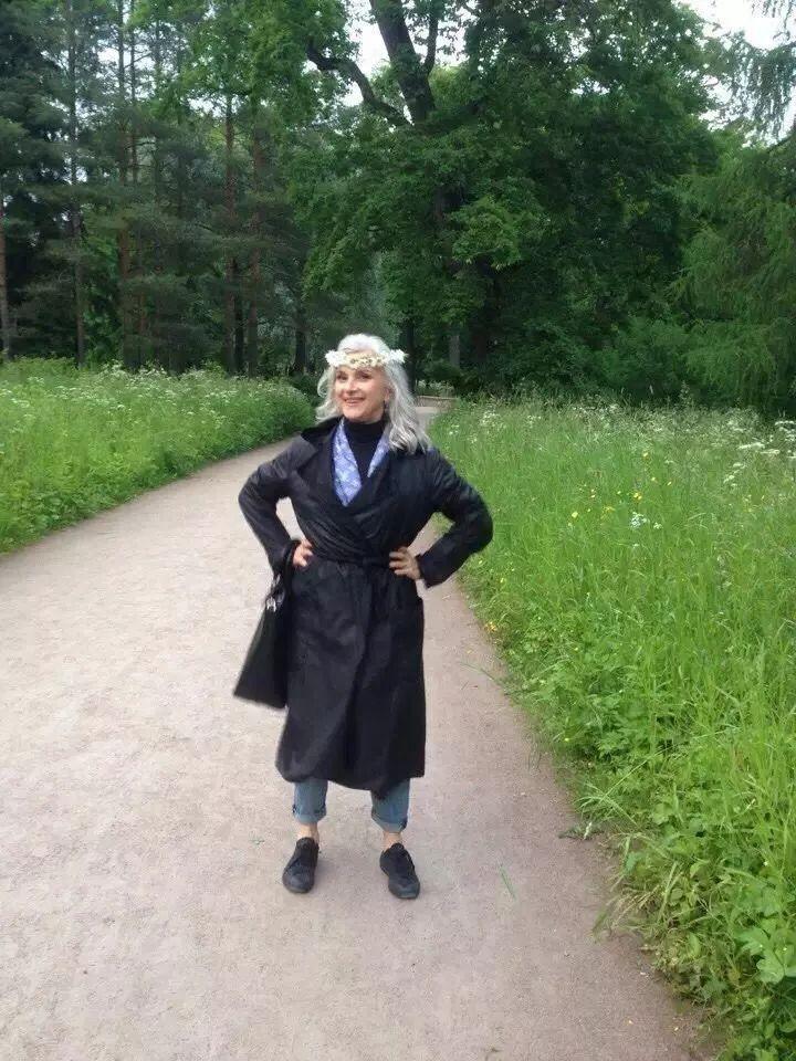 50岁身材超好的瑜伽女人,50岁女人成熟身材瑜伽