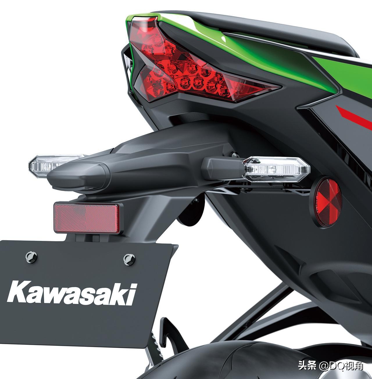 最新款川崎zx-10r赛道测试,2022款川崎ZX-10R