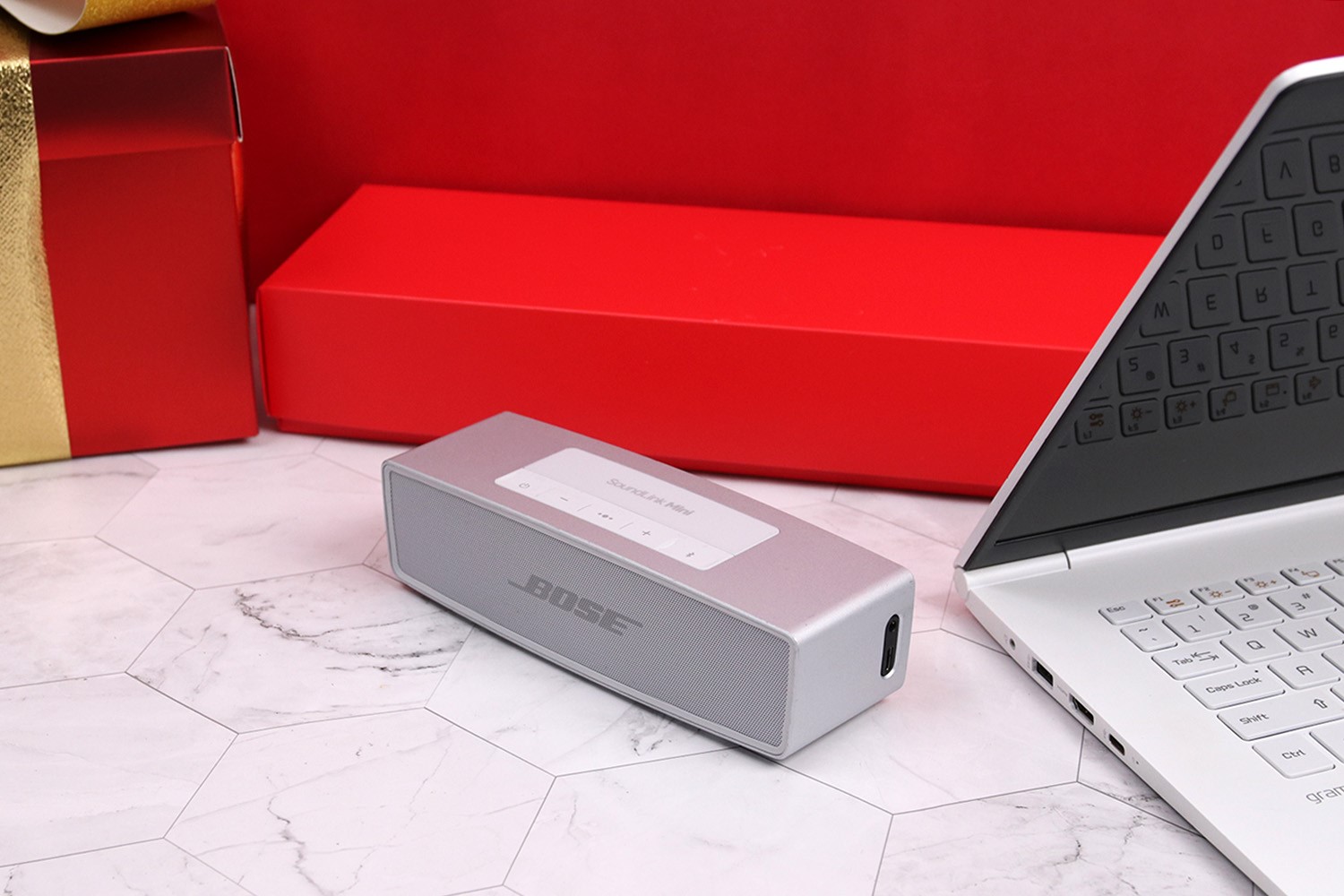 宅家需要音乐相伴,用BoseMini2特别版扬声器消解无聊