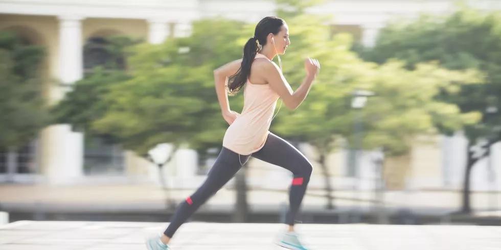 10公里怎么跑进40分真实视频,10公里怎样才能跑进45分钟内