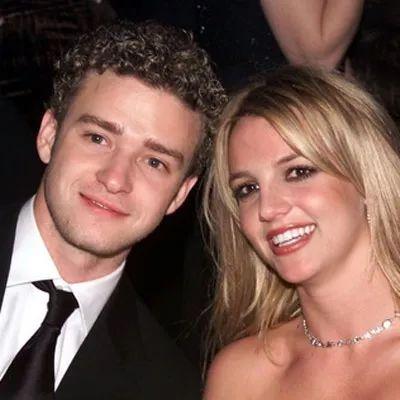 21岁被男友勒索,被父亲控制成精神病