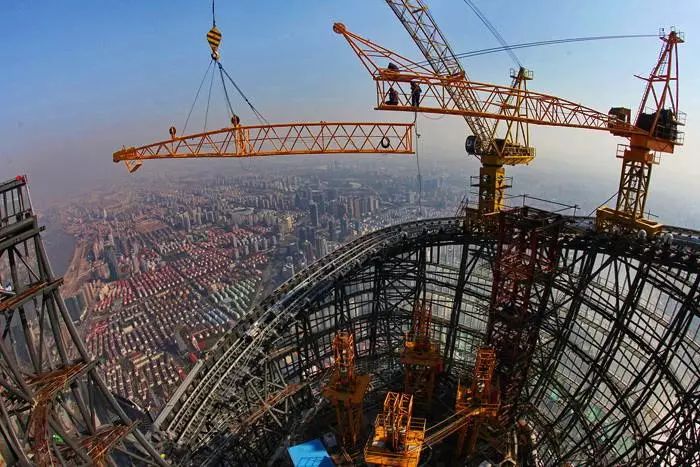 一般塔吊是怎么升高的,塔吊是怎样升高的简要说明