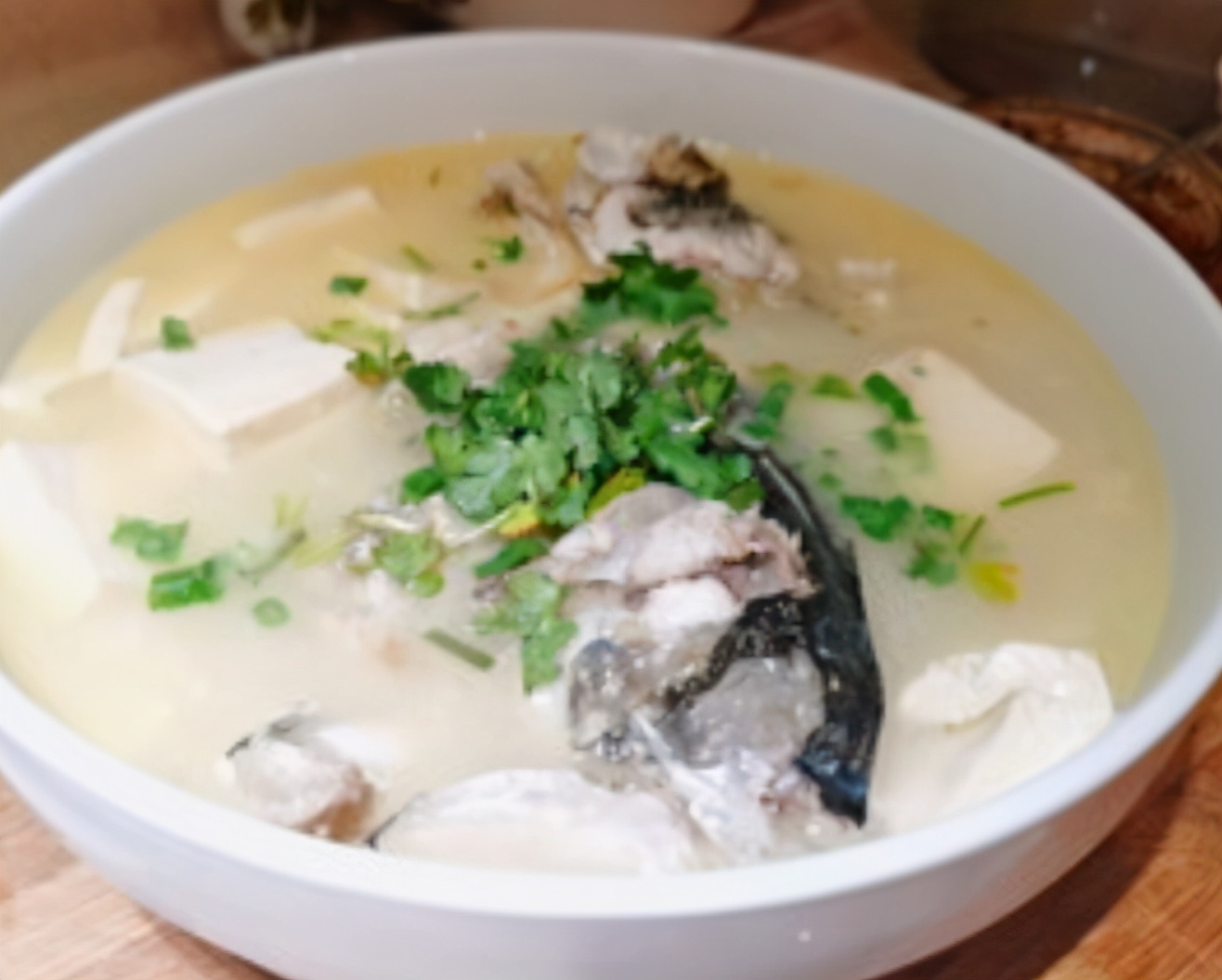 鱼头汤怎么做才能汤白,鱼头汤怎么做鱼汤鲜